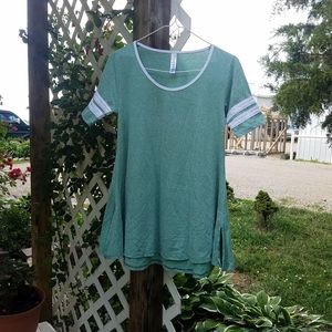 LulaRoe Tee Shirt